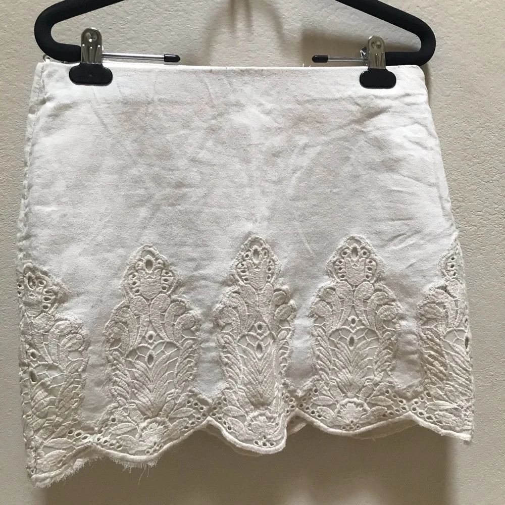 Zara Ivory Crochet Embroidered Skirt Boho Festival Style Size L - Picture 9 of 9